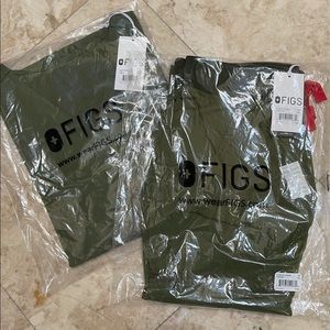 XS FIGS Dark Olive Scrub set